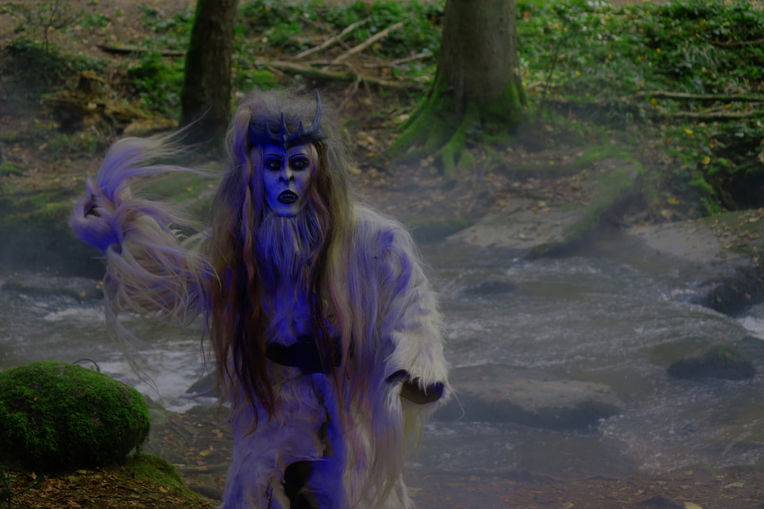 Rauhnachtsgestalt Nebelfrau